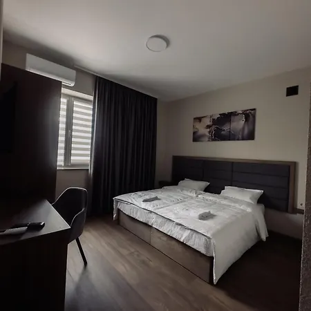 Nesvit Hotel